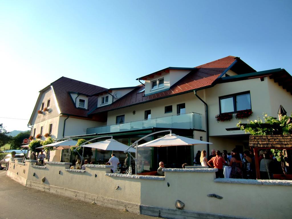 Gasthof Knappenwirt Mariahof Extérieur photo